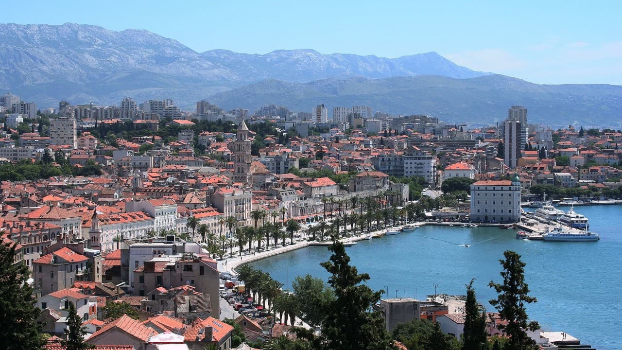 From Emperor's Palace to People's City